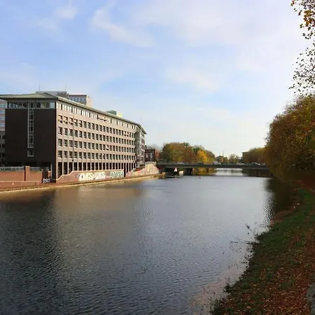 Schoenes Zwei-zimmer-apartment In Der Bremer