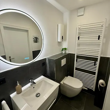 Schoenes Zwei-zimmer-apartment In Der Bremer *