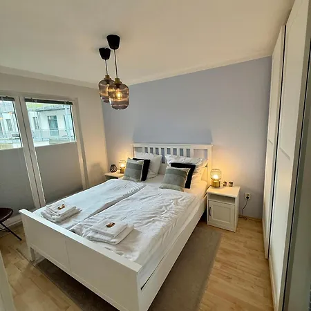 Апартаменти Schoenes Zwei-zimmer-apartment In Der Bremer *