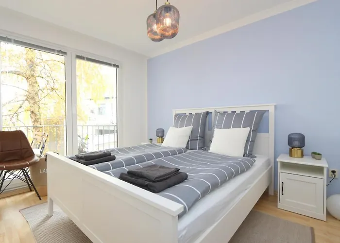 Schoenes Zwei-zimmer-apartment In Der Bremer *