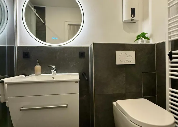 Schoenes Zwei-zimmer-apartment In Der Bremer Brémy